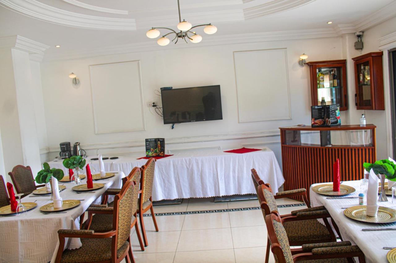 Residence Le Carat Bonapriso Douala Luaran gambar