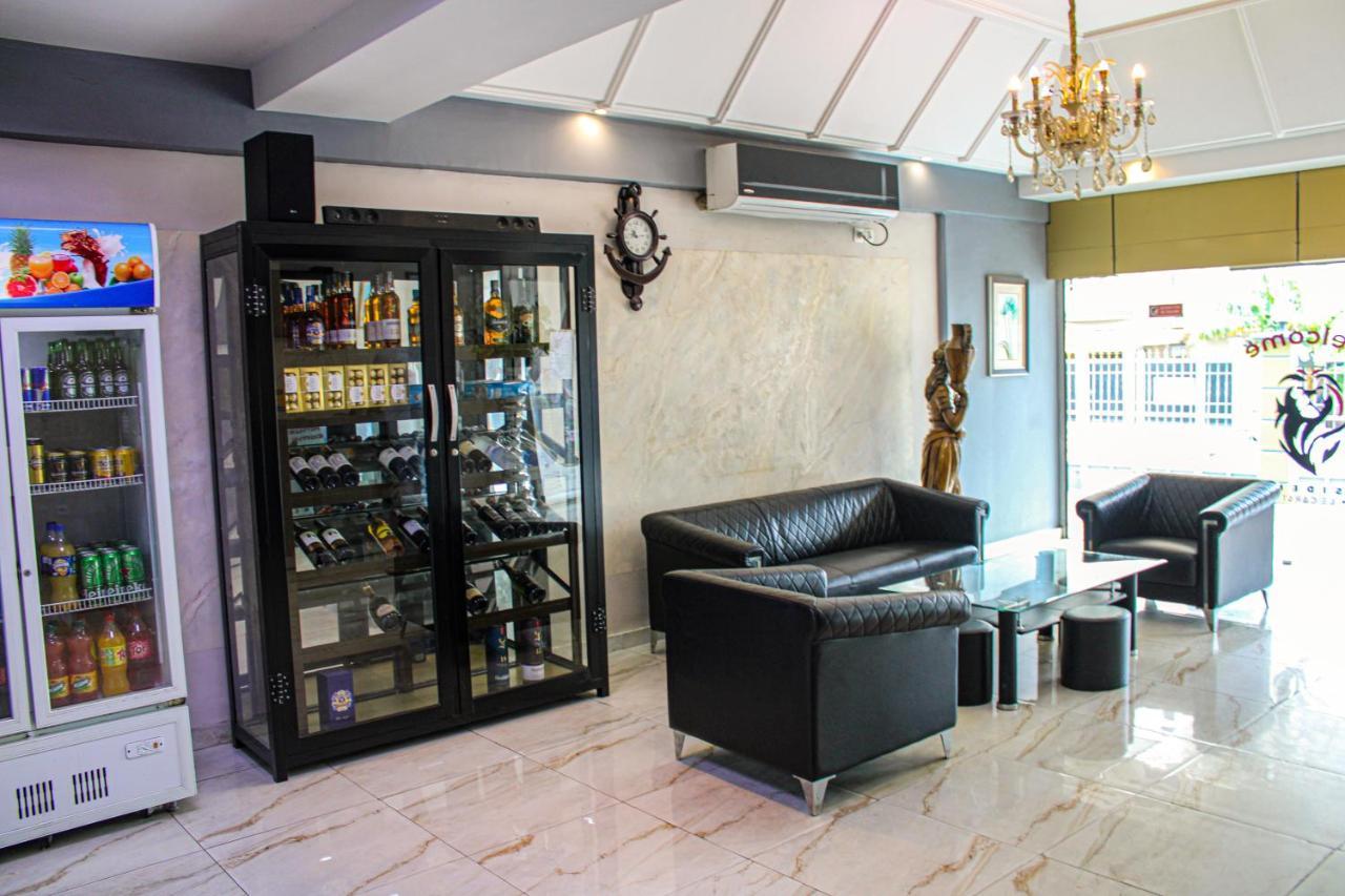 Residence Le Carat Bonapriso Douala Luaran gambar