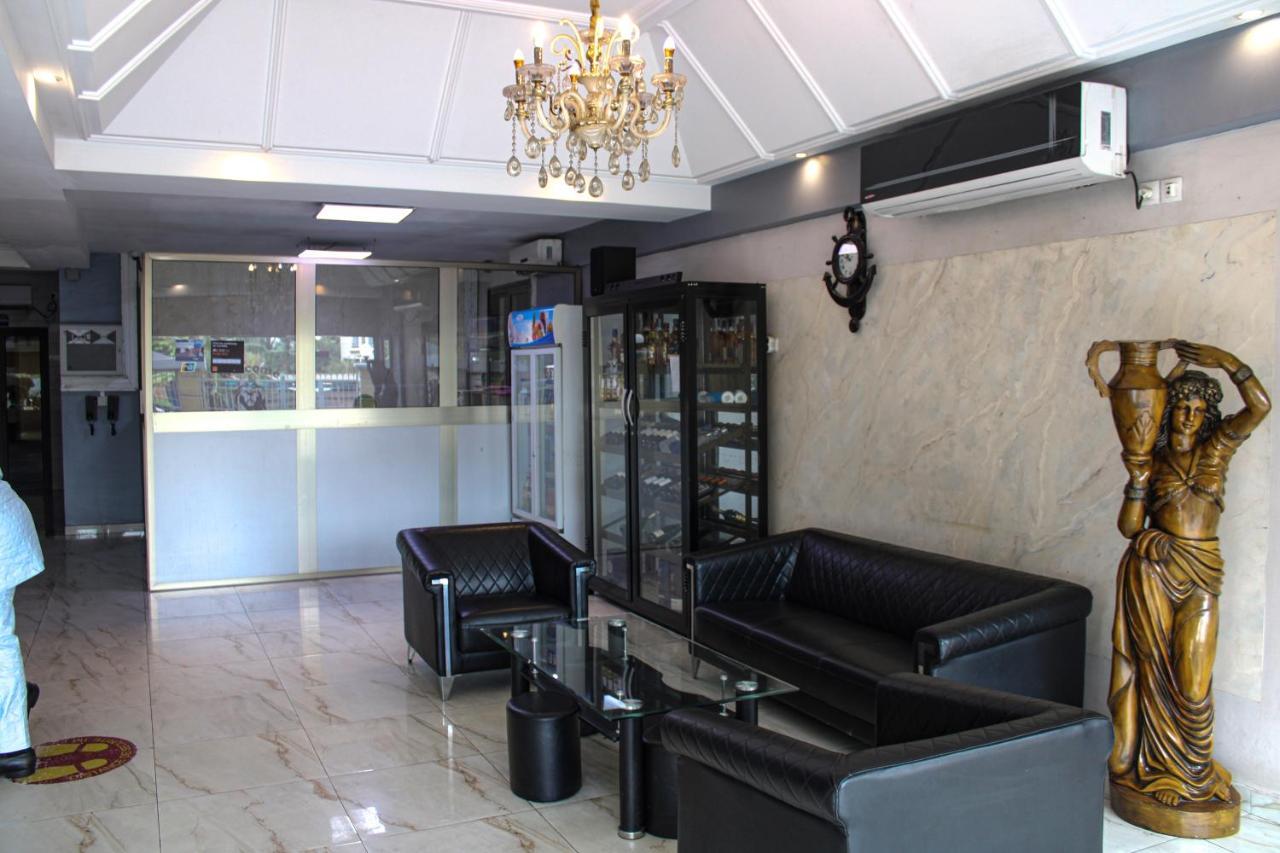 Residence Le Carat Bonapriso Douala Luaran gambar