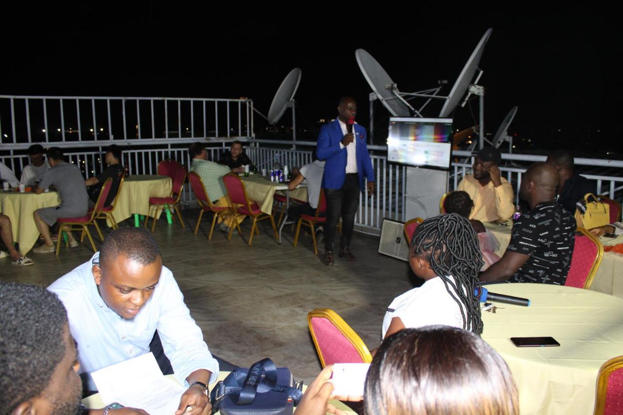 Residence Le Carat Bonapriso Douala Luaran gambar